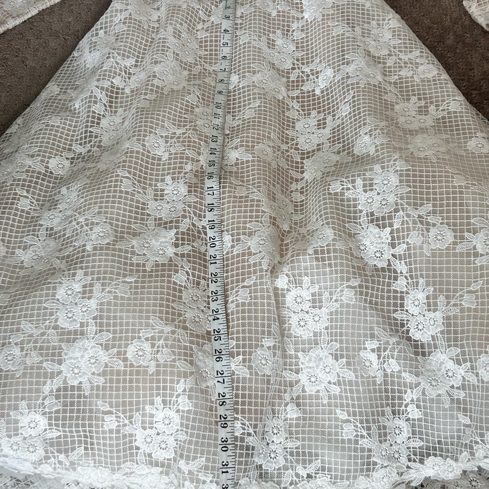 Tadashi Shoji Wedding Dress Size 14 fits like a 12 - Picture 9 of 16
